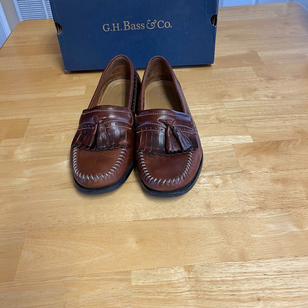 G.H. Bass & Co. Men's shoes, size 9D